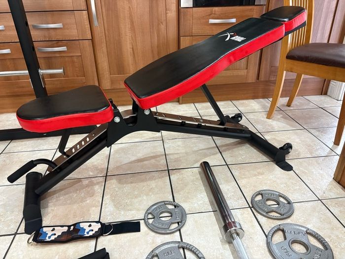 Finest Gym Weightlifting Set Up On Adverts, Fully Integrated Upper And Lower Cable System, Power Squat Rack, Olympic Weights And Bar, Dumbbells, Bench, Chin Up And More!!!