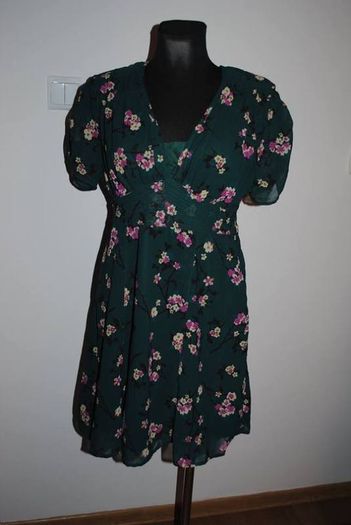 Mystify green floral mini dress szie UK14 EUR42 Postage included