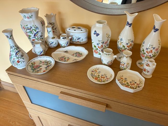 A large collection of vintage Aynsley Fine Bone China 17 pieces