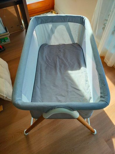 Baby crib