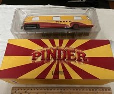 Pinder circus. Direkt 1:43. Circus caravan. MIB