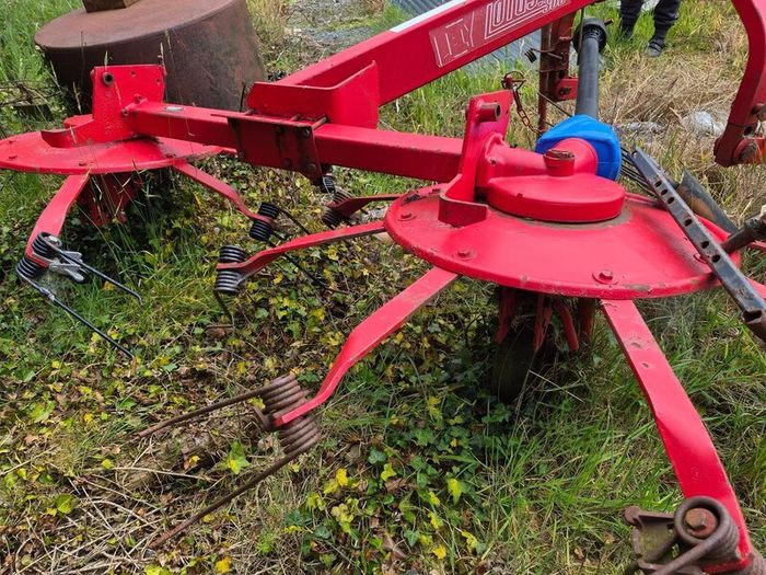 Hay rake