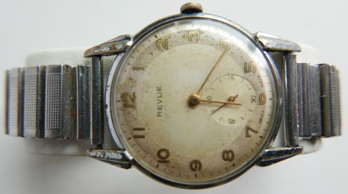 Vintage REVUE Thommen. Circa 1945..Caliber 59. Swiss Made (works ok)