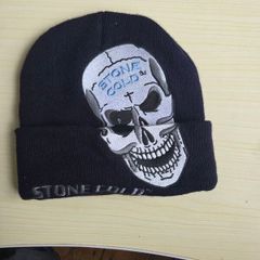 wwf/wwe stone cold steve austion beanie