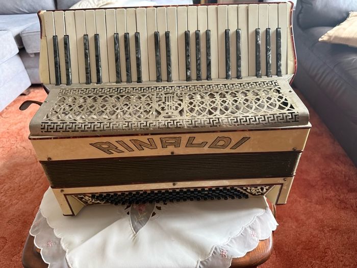 Accordian