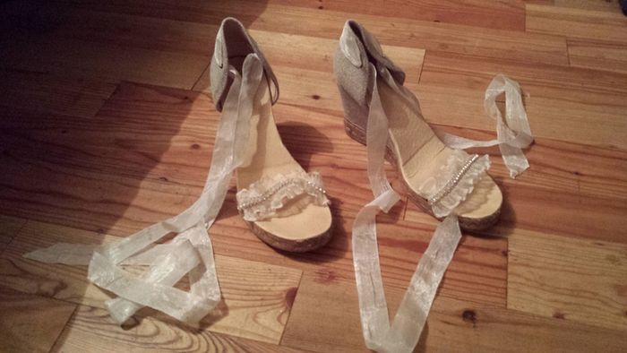 Lace And Ribbon Wedge Sandals
