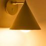 Arilda iron wall lamp Image 3