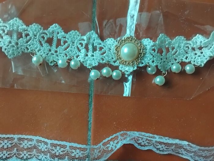 2 new lace necklaces