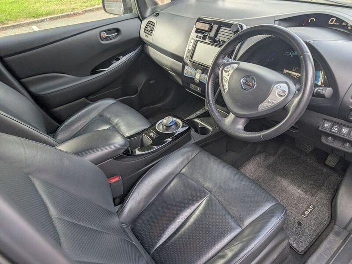 Nissan Leaf Tekna 30kWh  Top Spec