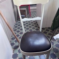 Single chair