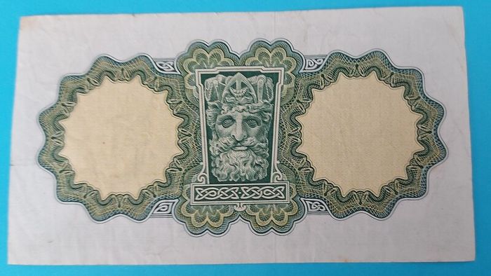Irish 4 X 1970's  Lavery One Pound banknots in Fine  condition