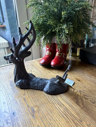New with tags heavy cast iron stag wine bottle holder