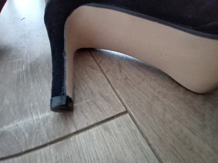 Black Heels 5/38