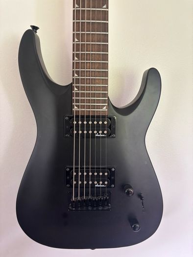Jackson JS22-7 Dinky 7-string electric guitar in Satin Black