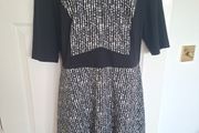 Studio 8 Black &amp; White DRESS Size 18