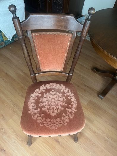 Set of 4 Beautiful Vintage Solid Wood Chairs 200