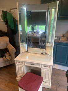 Vintage vanity