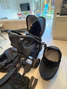 Egg2 Geometric Black Travel System + Carrycot, Footmuff, Buggy Board & Extras