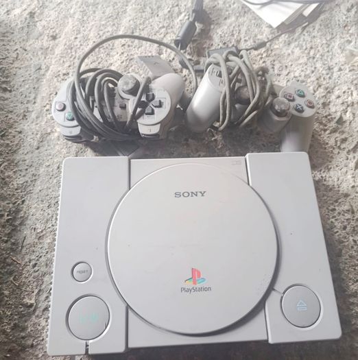 Sony PlayStation 1 (PS1) Retro Console