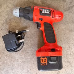 Black & Decker screw gun