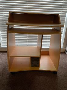Computer desk