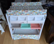 Baby Changing Table (with bath)