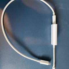 Apple Thunderbolt 2 Cable + thunderbolt 2 to 3 adapter