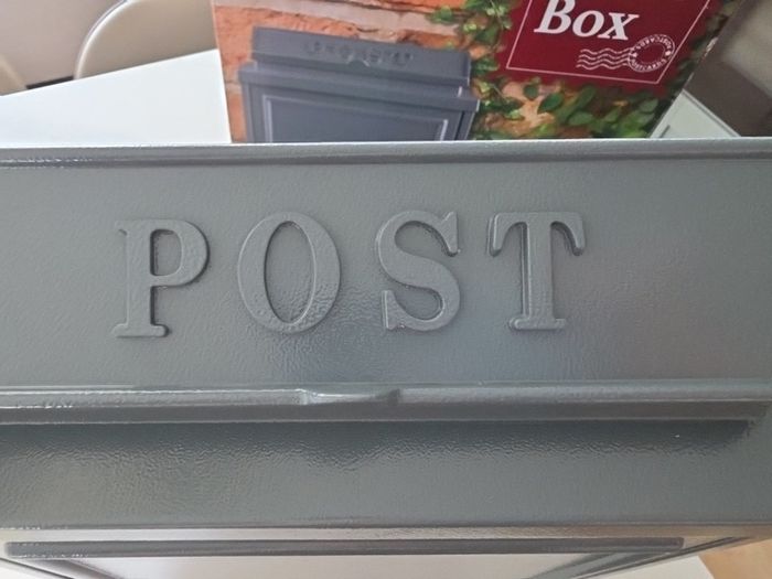 Aluminum post box