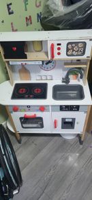 play kitchen