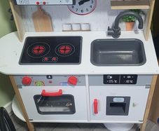 play kitchen
