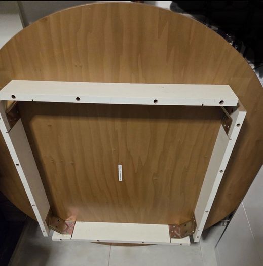 Round Dinning Table