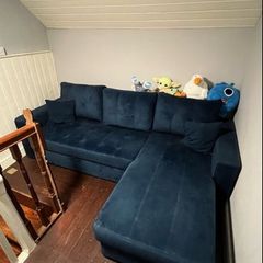 sofa could be laid out into bed