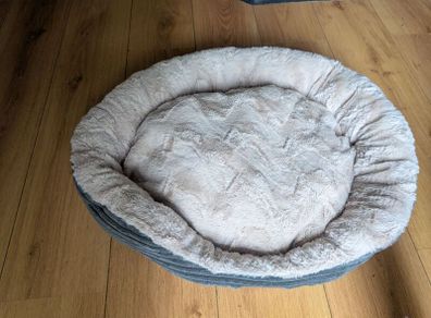 Beddies circular pet bed (cat or dog bed)
