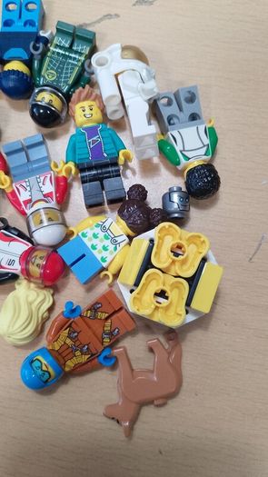 LEGO Minifigures Bundle