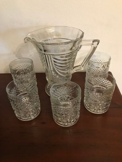 Vintage Jug and 5 glasses