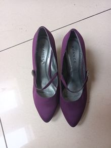 Advance Strap Plum Shoes.  S.. 7. New.