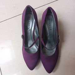 Advance Strap Plum Shoes.  S.. 7. New.