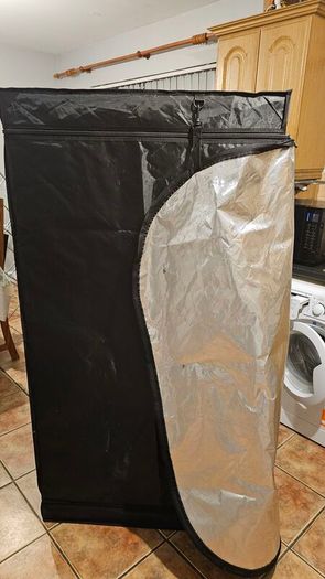 Mars Hydro TS-1000 Grow Light with Tech Garden 3x3 Grow Tent