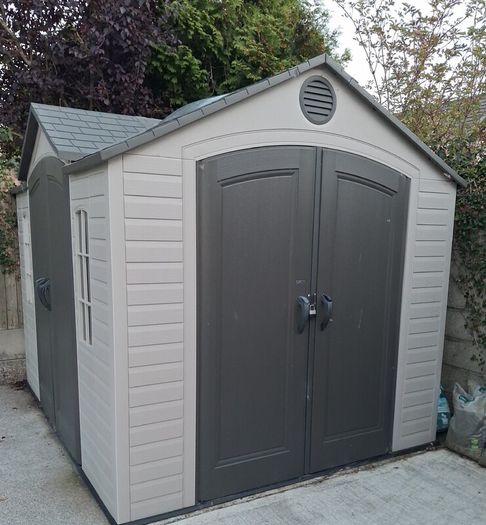 Lifetime brand 8 ft. X 10 ft. (3.05 metre X 2.44 metre) outdoor maintenance free storage shed