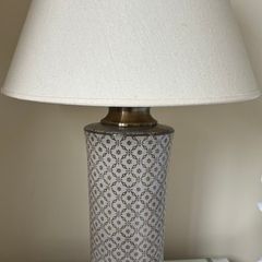 Table lamp