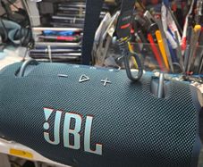 jbl Xtreme 4 wireless bluetooth speaker ,Shop warranty.