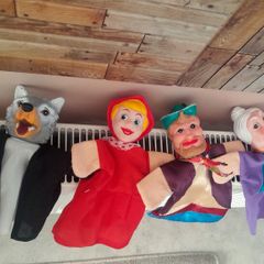 Hand puppets set