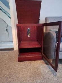 Mahogany stereo unit