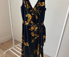 Ted baker dress midi in size 2