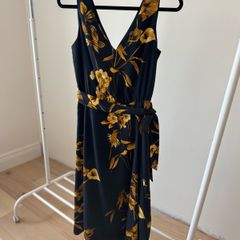 Ted baker dress midi in size 2