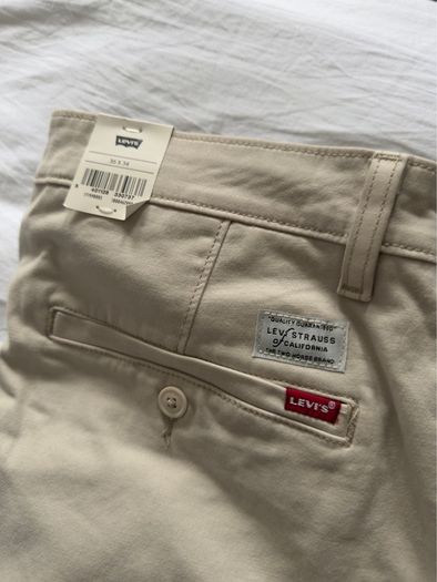 Levis Slim Tapered Chinos