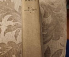 Principle Of Political Science. By R.n.cilchrist C. I. E. 1945 Edition Hardback In Good Condition. See Photos For Same.