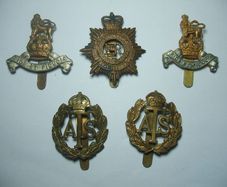 REGIMENTAL CAP BADGES (brass & bi-metal) - 5 original types (see below), militaria lot C.