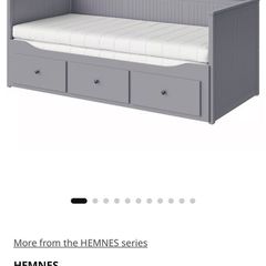 Pull out bed with 3 drawers