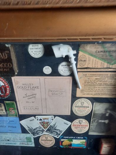 Antique pub picture